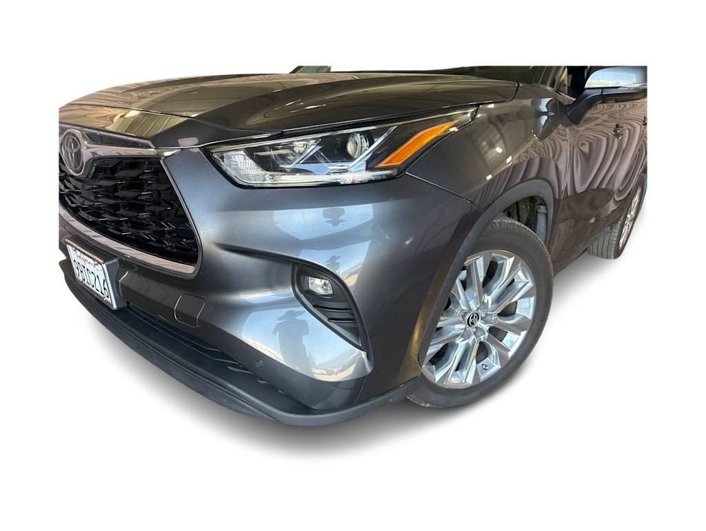 Thumbnail: 2020 Toyota Highlander - 17