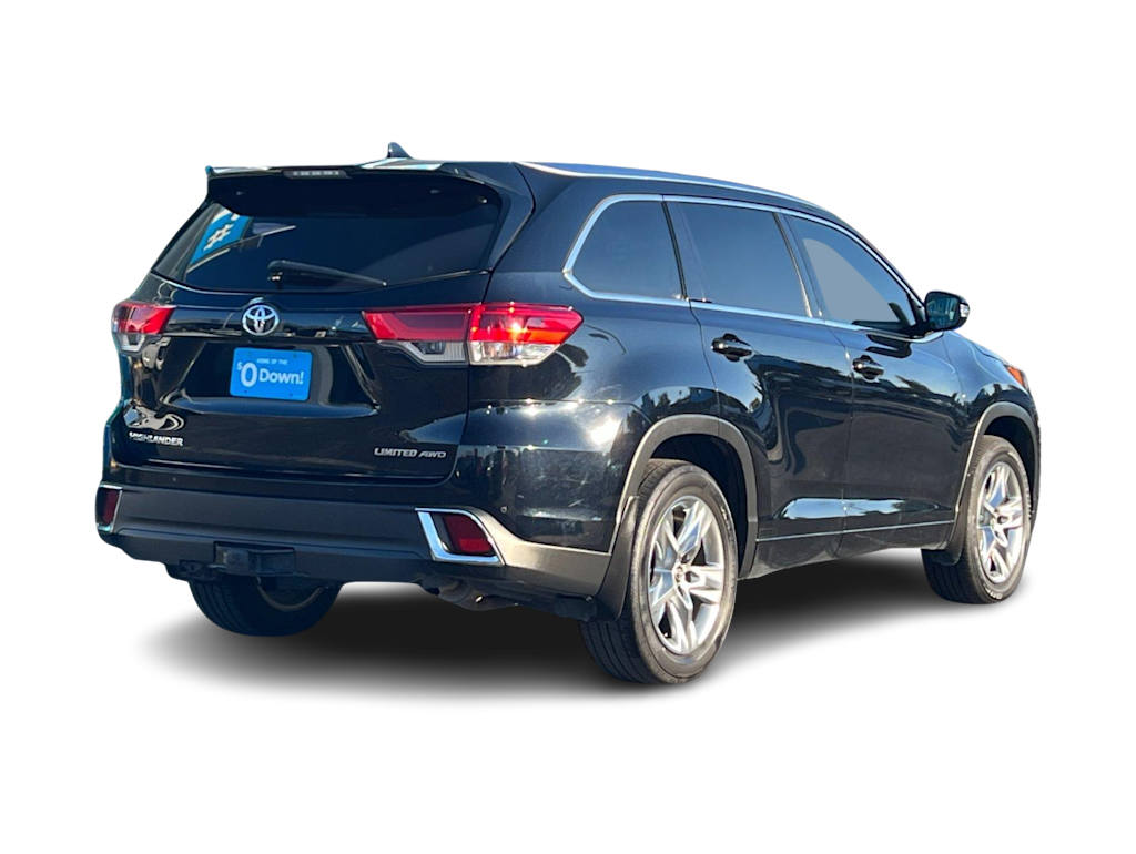 Thumbnail: 2018 Toyota Highlander - 18