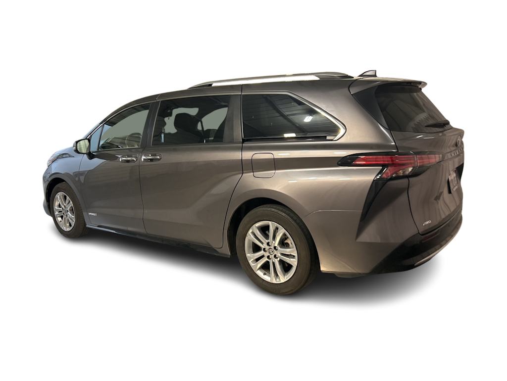 Thumbnail: 2021 Toyota Sienna - 3
