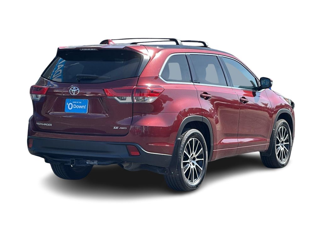 Thumbnail: 2017 Toyota Highlander - 21