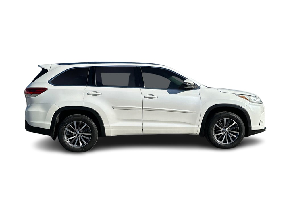 Thumbnail: 2018 Toyota Highlander - 19