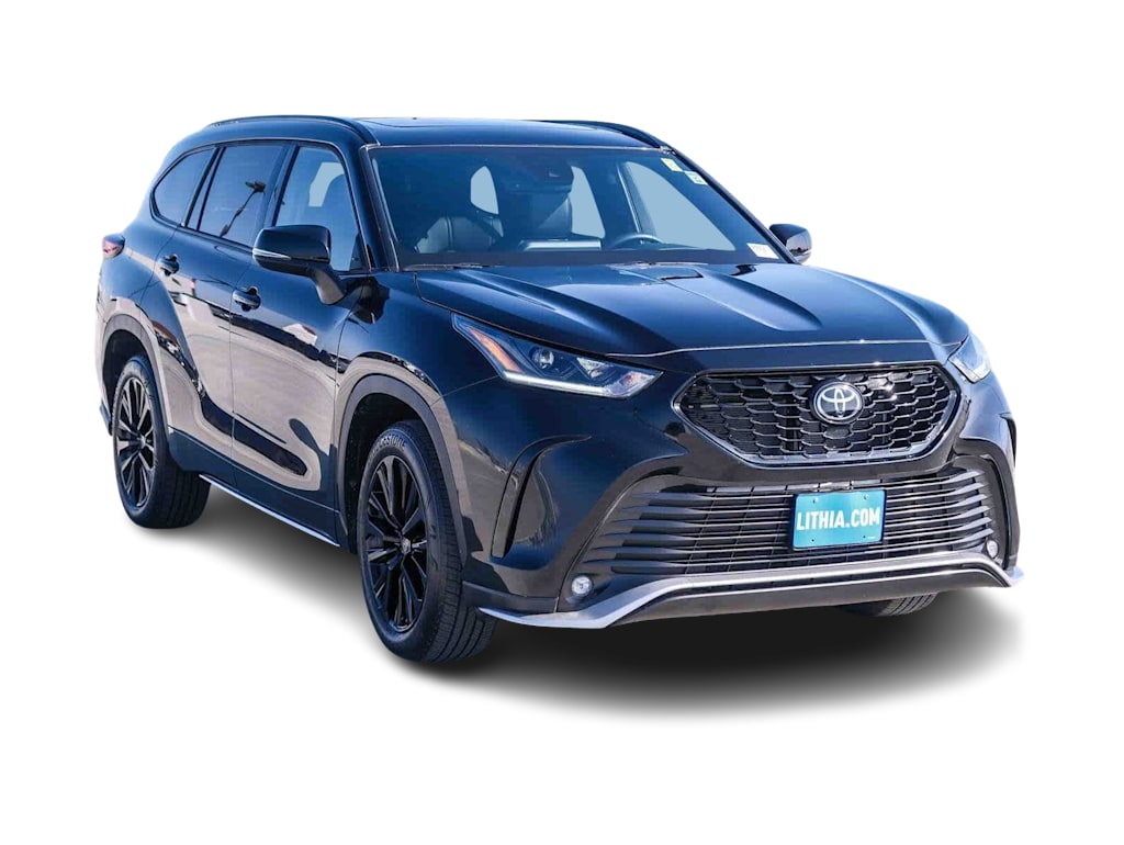 Thumbnail: 2025 Toyota Highlander - 16