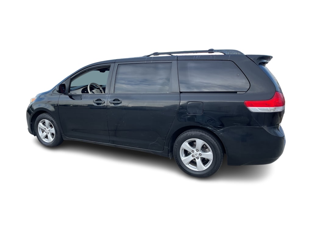 2012 Toyota Sienna LE 3