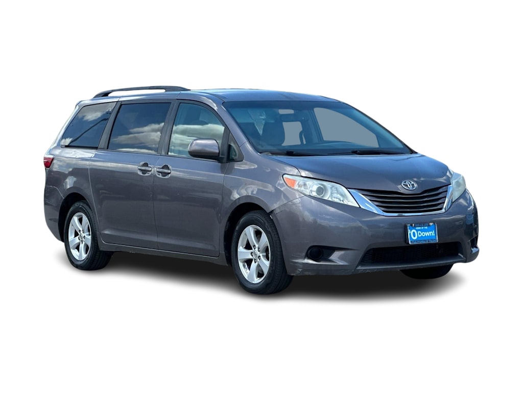 Thumbnail: 2015 Toyota Sienna - 19