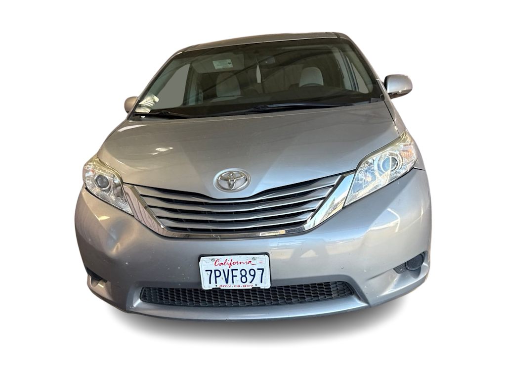 Thumbnail: 2016 Toyota Sienna - 5