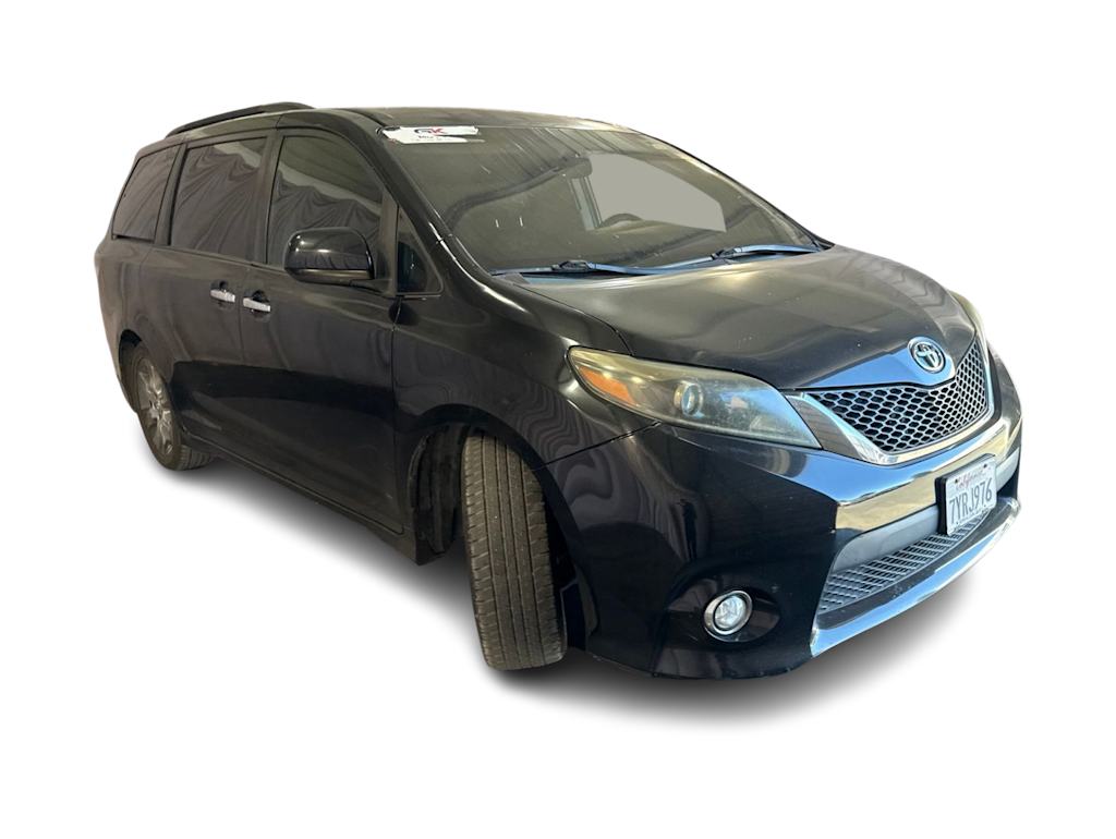 Thumbnail: 2015 Toyota Sienna - 14