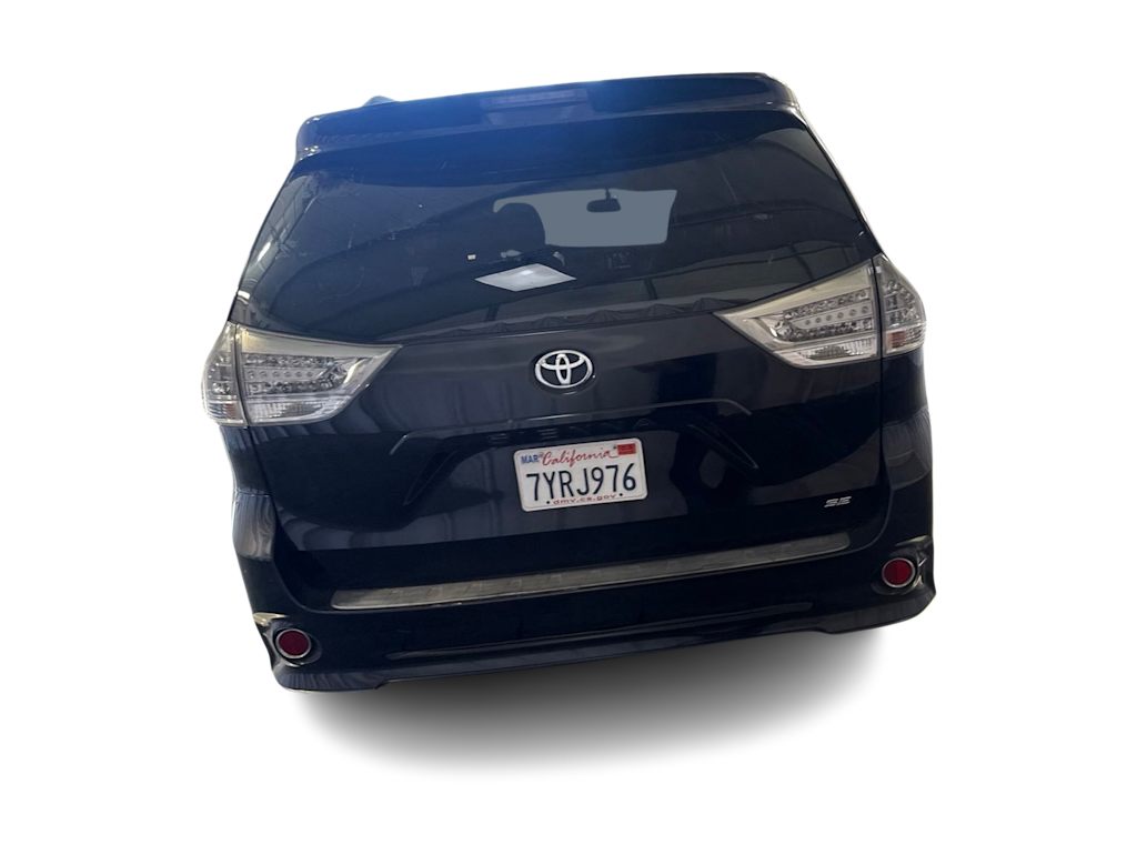Thumbnail: 2015 Toyota Sienna - 4