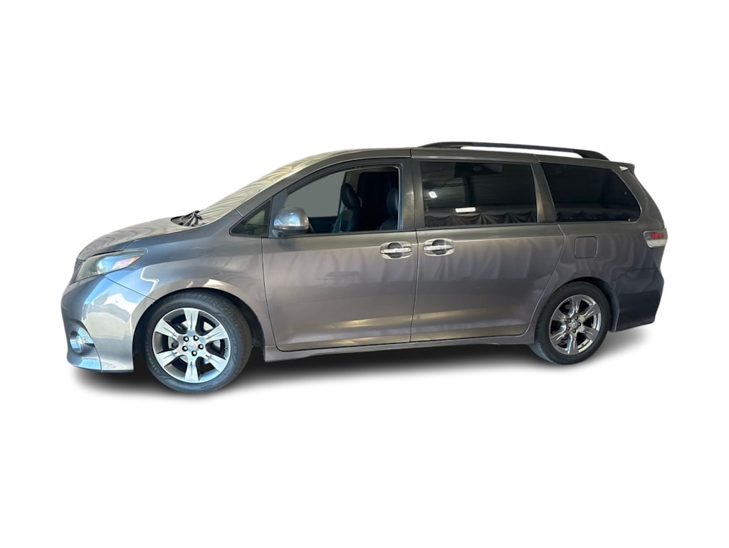 Thumbnail: 2015 Toyota Sienna - 2