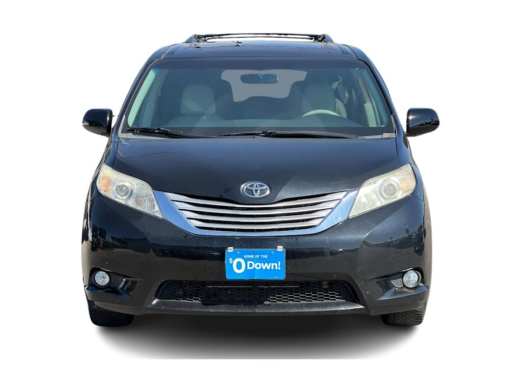 Thumbnail: 2014 Toyota Sienna - 6
