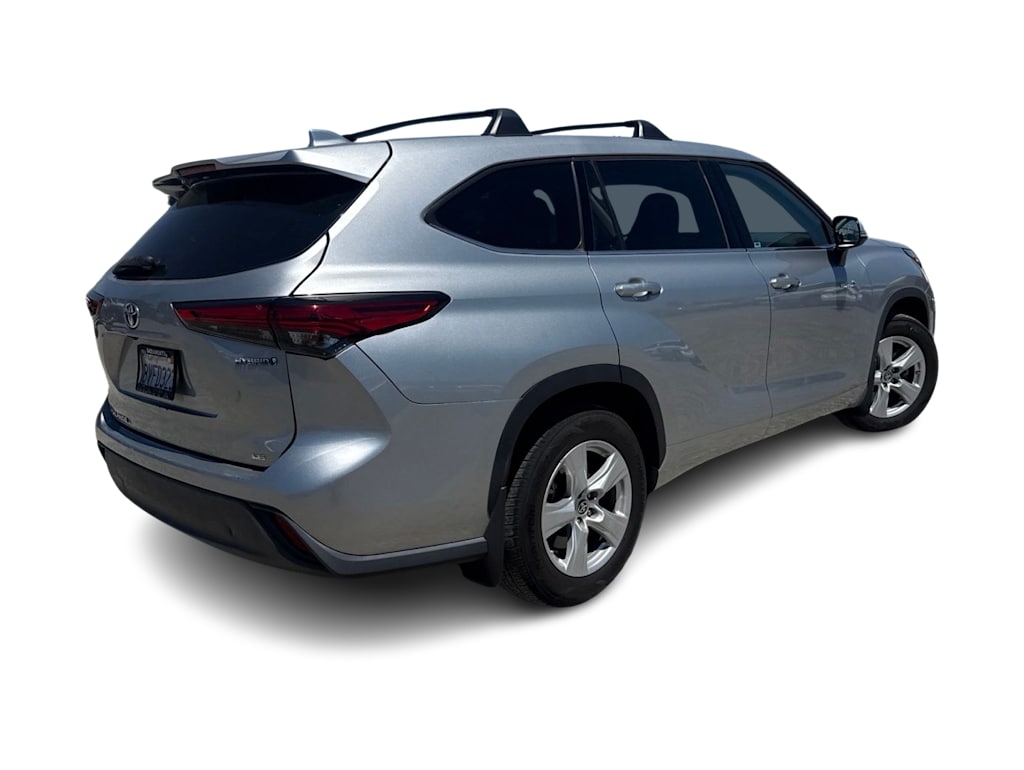 Thumbnail: 2021 Toyota Highlander - 18