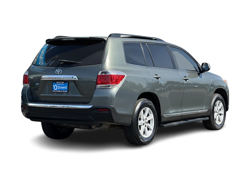Thumbnail: 2013 Toyota Highlander - 18
