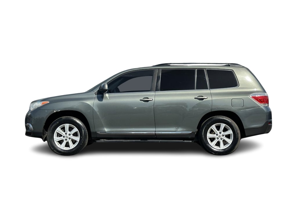 Thumbnail: 2013 Toyota Highlander - 3