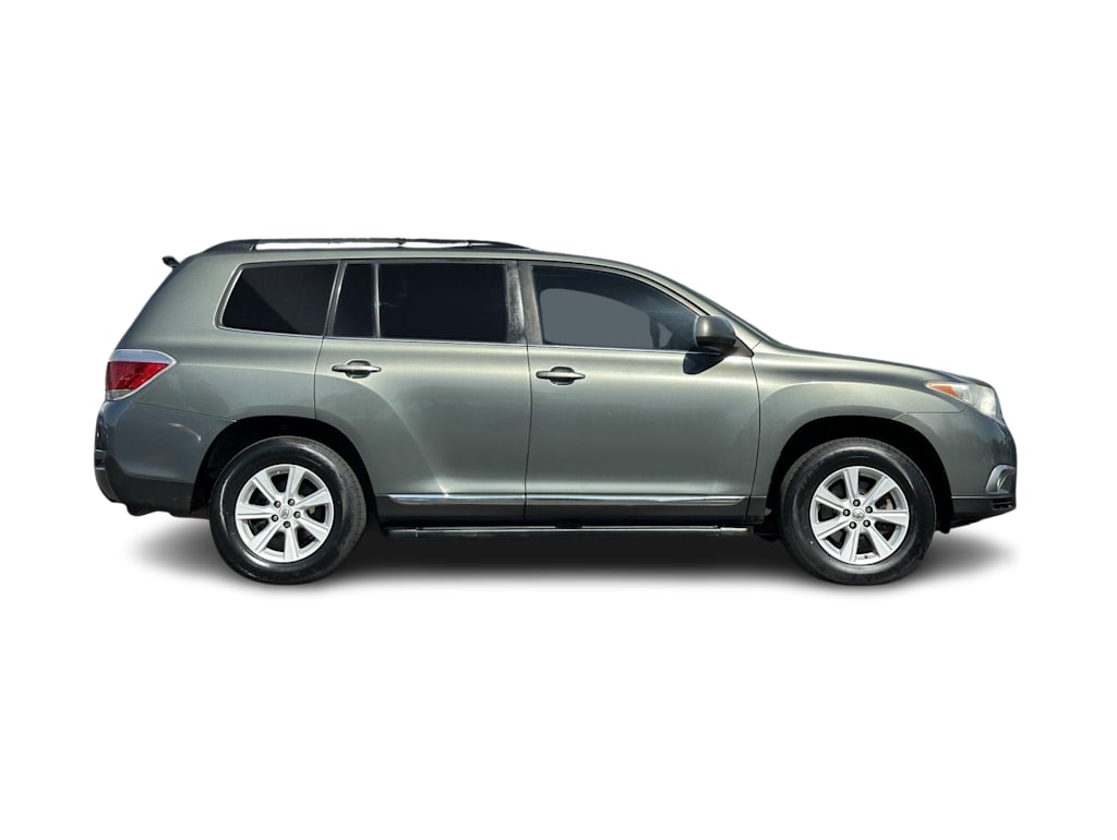 Thumbnail: 2013 Toyota Highlander - 19