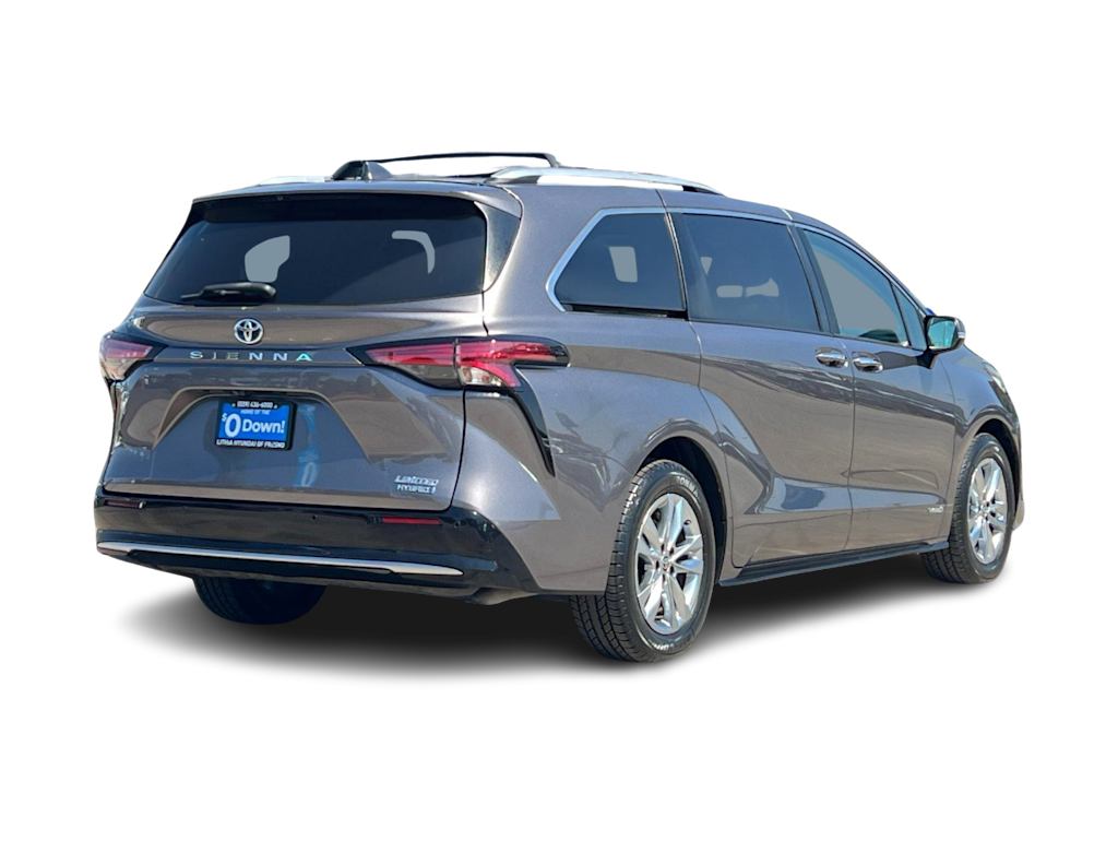 Thumbnail: 2021 Toyota Sienna - 18