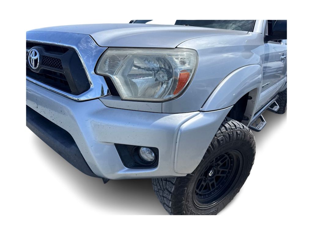 Thumbnail: 2013 Toyota Tacoma - 17