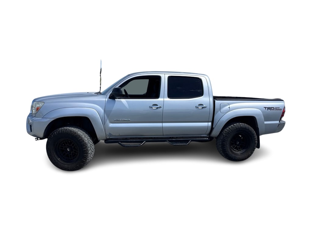 Thumbnail: 2013 Toyota Tacoma - 3