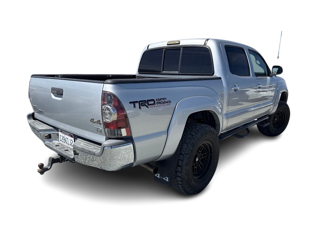 Thumbnail: 2013 Toyota Tacoma - 16
