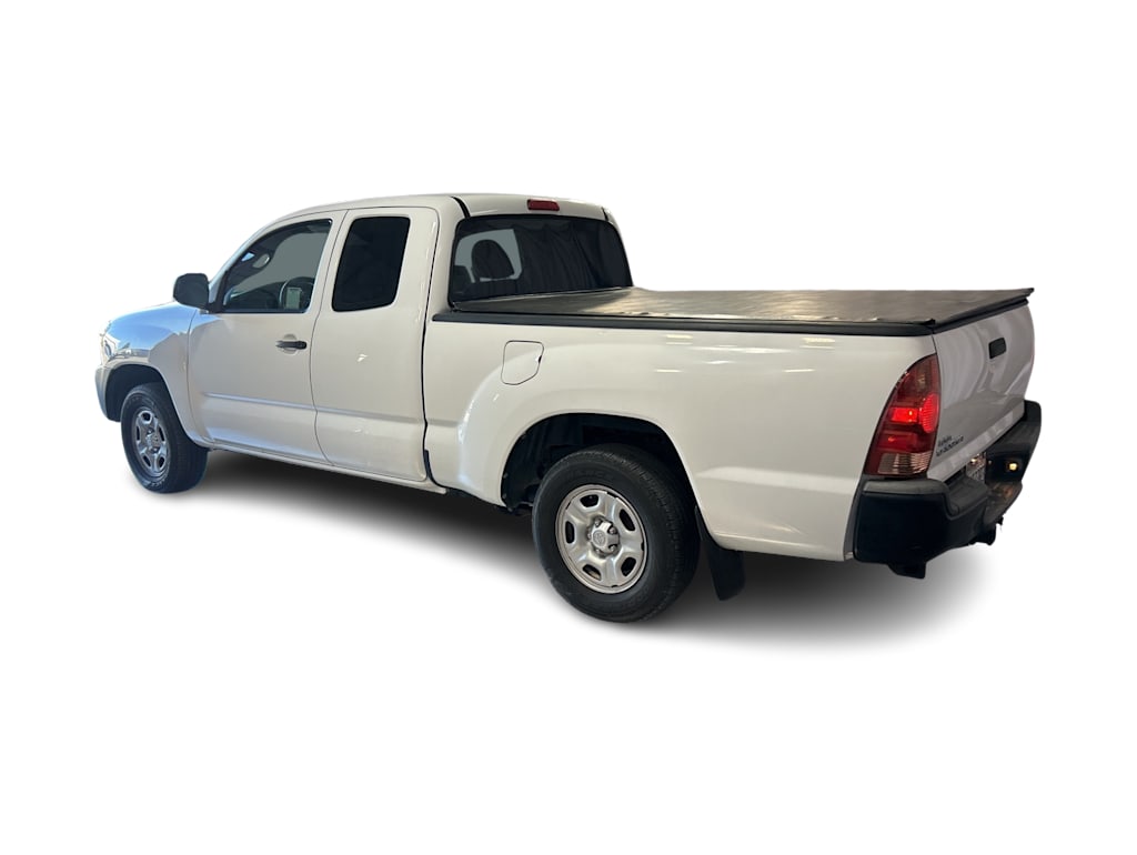 Thumbnail: 2015 Toyota Tacoma - 3