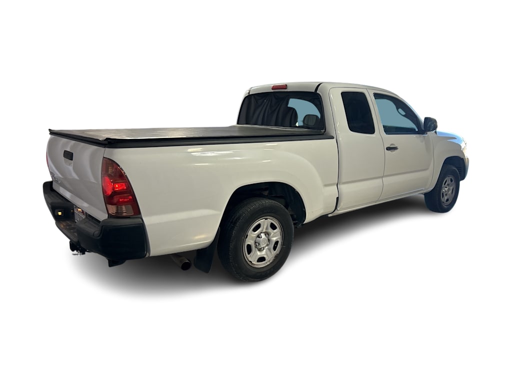 Thumbnail: 2015 Toyota Tacoma - 17