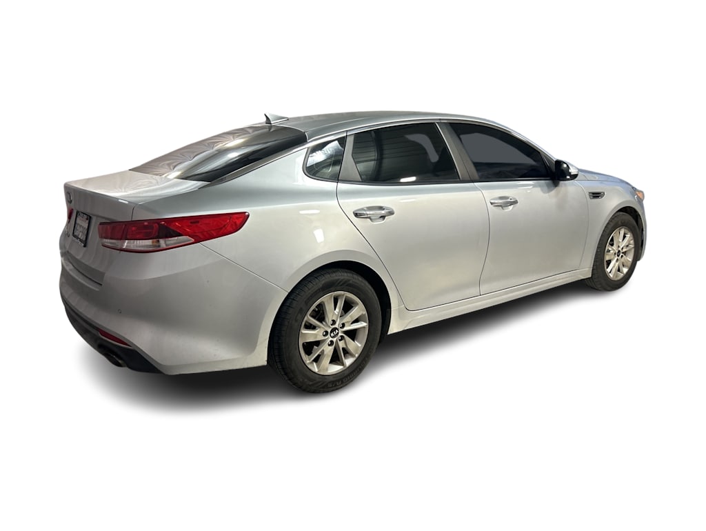 Thumbnail: 2018 Kia Optima - 16