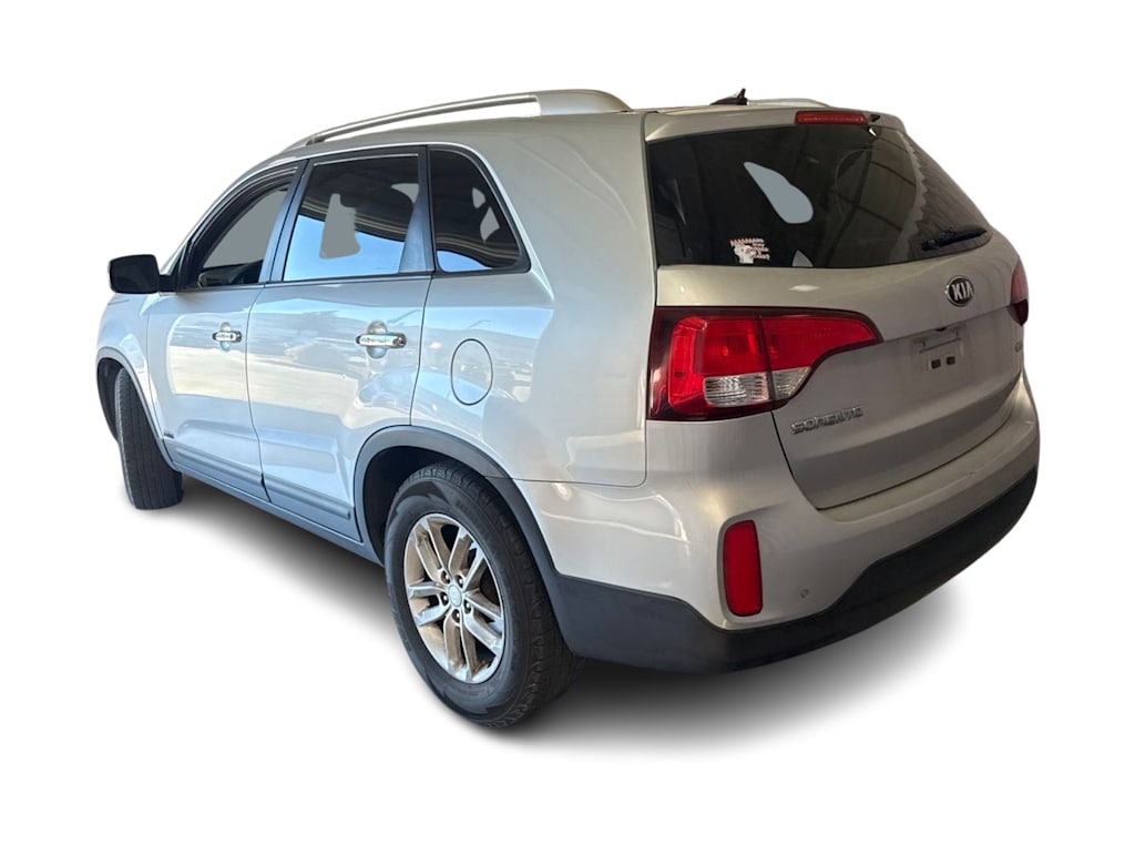 Thumbnail: 2015 Kia Sorento - 4
