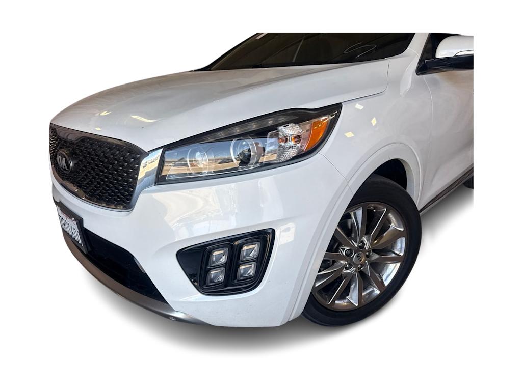Thumbnail: 2016 Kia Sorento - 16