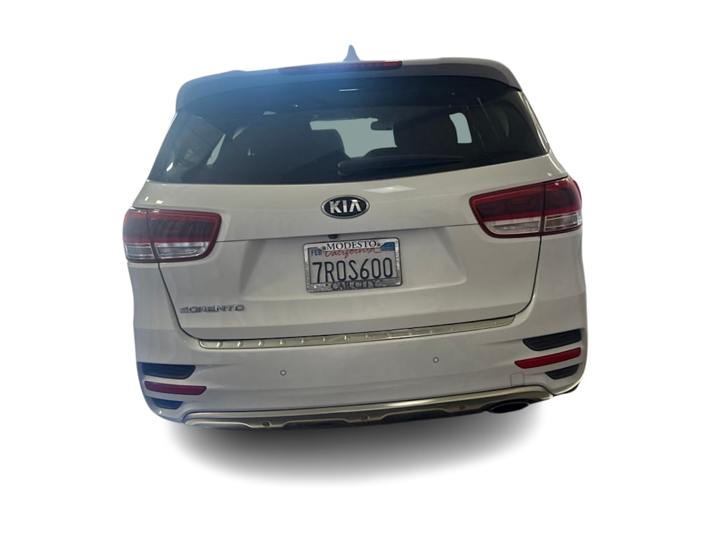 Thumbnail: 2016 Kia Sorento - 4