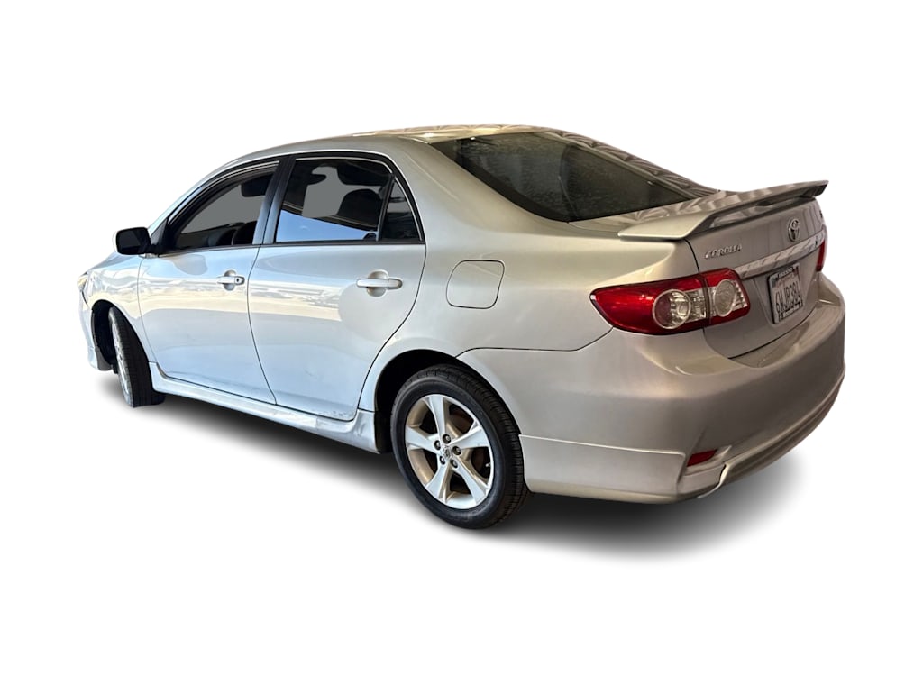 Thumbnail: 2012 Toyota Corolla - 3