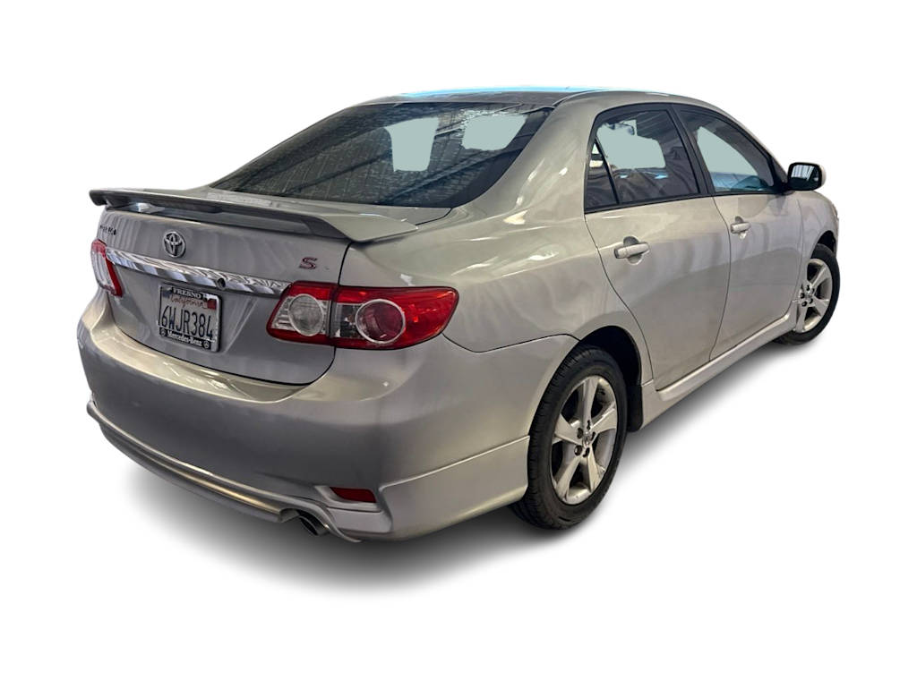 Thumbnail: 2012 Toyota Corolla - 16