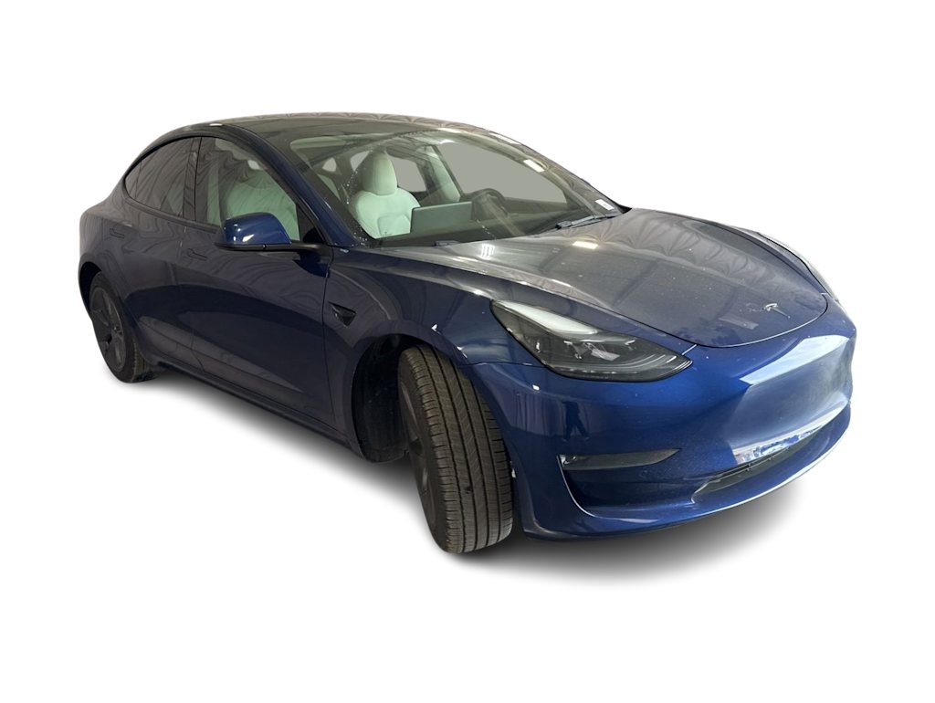 Thumbnail: 2022 Tesla Model 3 - 14