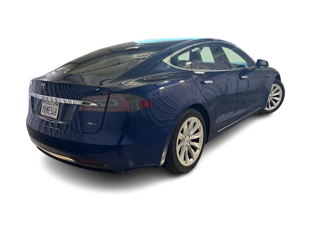Thumbnail: 2018 Tesla Model S - 16