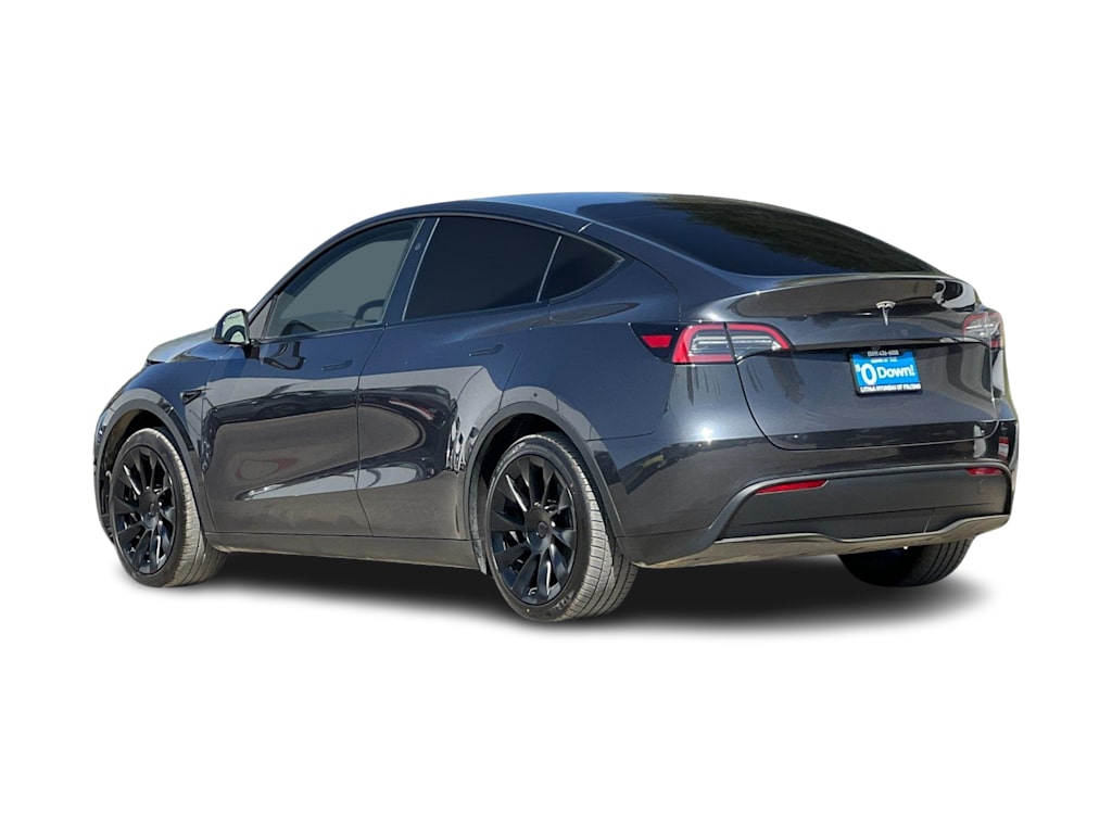 2024 Tesla Model Y Long Range 4