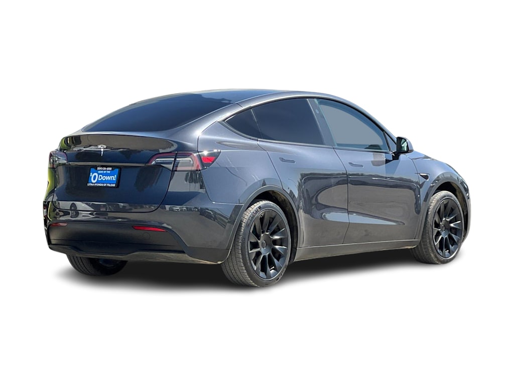 2024 Tesla Model Y Long Range 17
