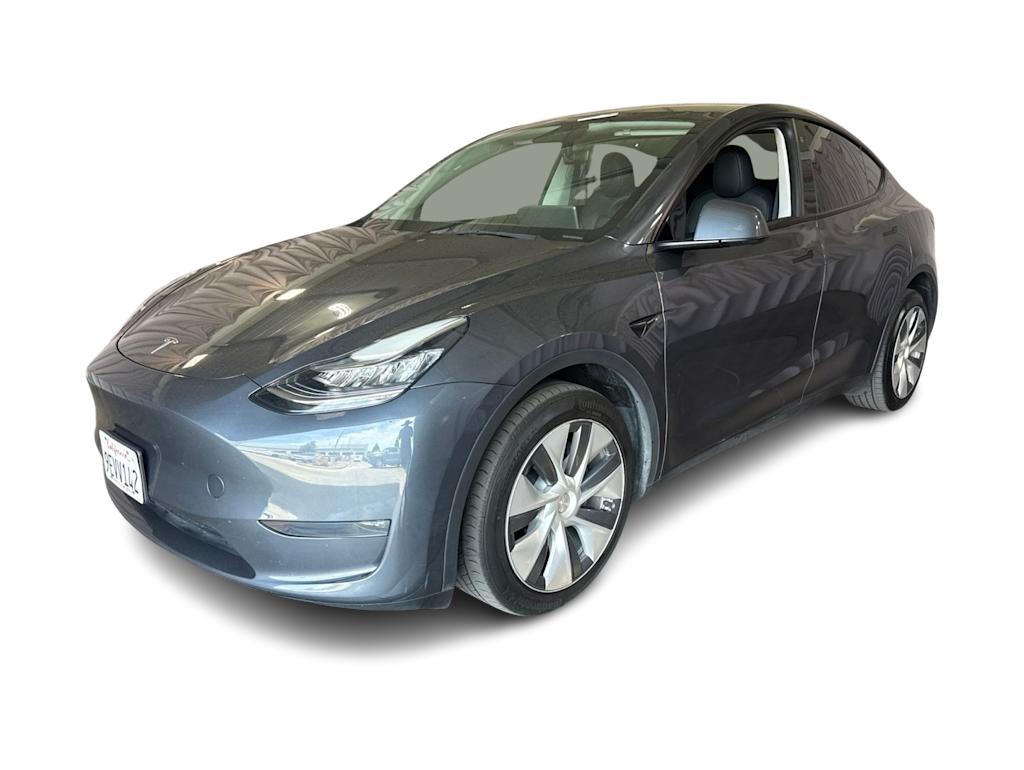 Used 2023 Tesla Model Y Long Range with VIN 7SAYGDEE3PA059128 for sale in West Allis, WI