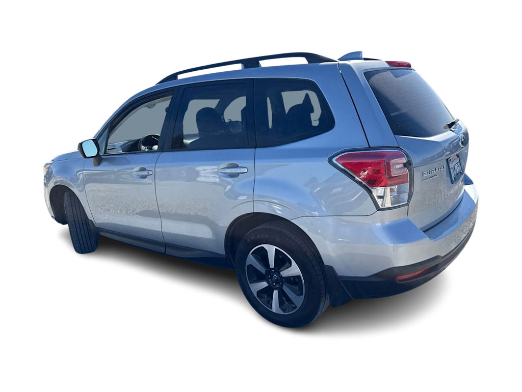 Thumbnail: 2017 Subaru Forester - 4