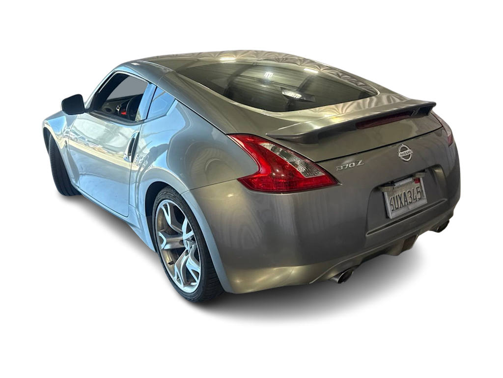Thumbnail: 2009 Nissan Z - 4