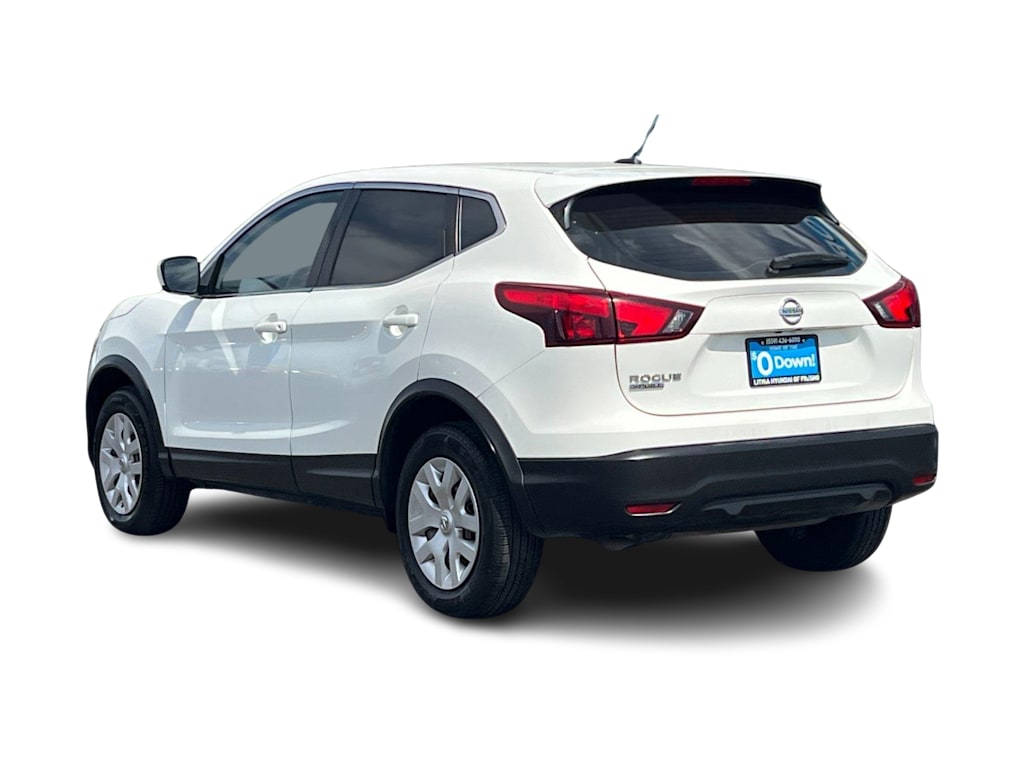 Thumbnail: 2019 Nissan Rogue Sport - 4
