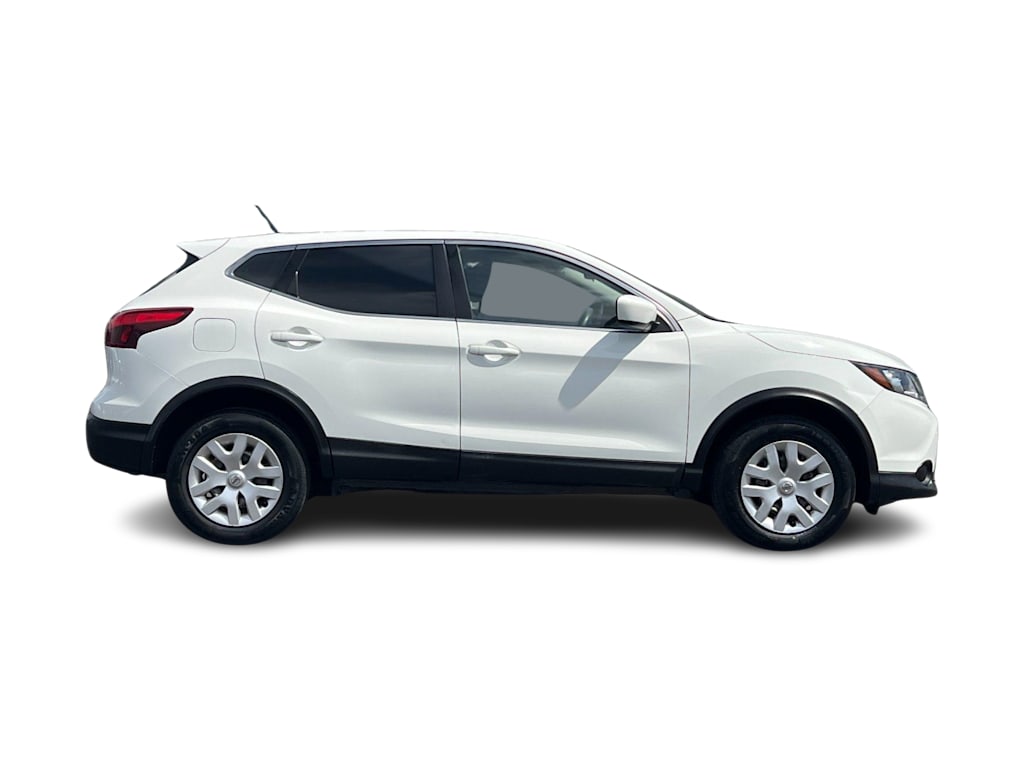Thumbnail: 2019 Nissan Rogue Sport - 21