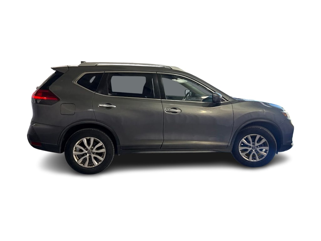 Thumbnail: 2017 Nissan Rogue - 14