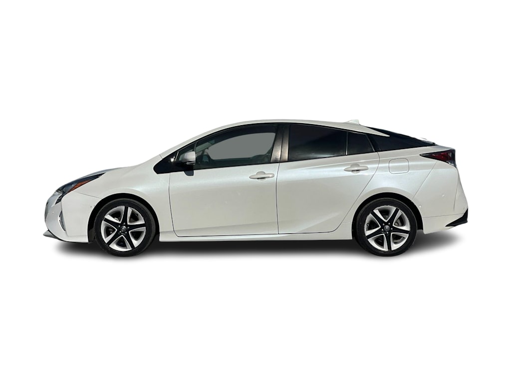 2018 Toyota Prius Three Touring 3