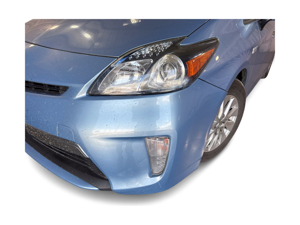 Thumbnail: 2015 Toyota Prius - 17