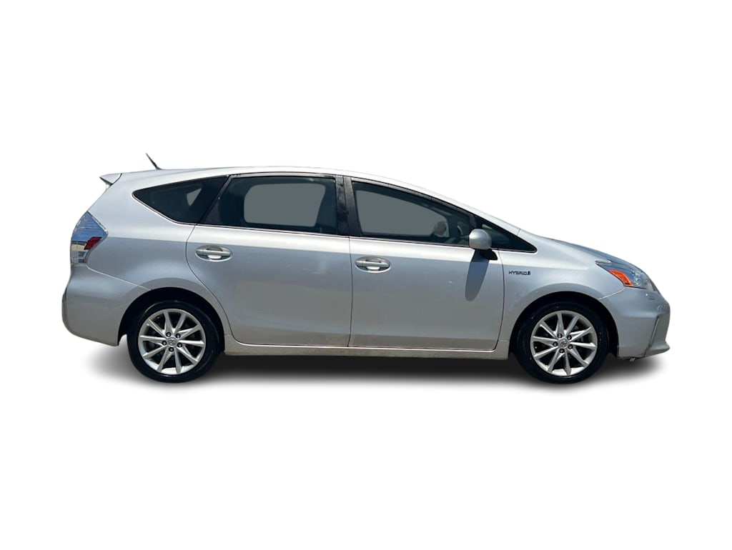 Thumbnail: 2014 Toyota Prius v - 20