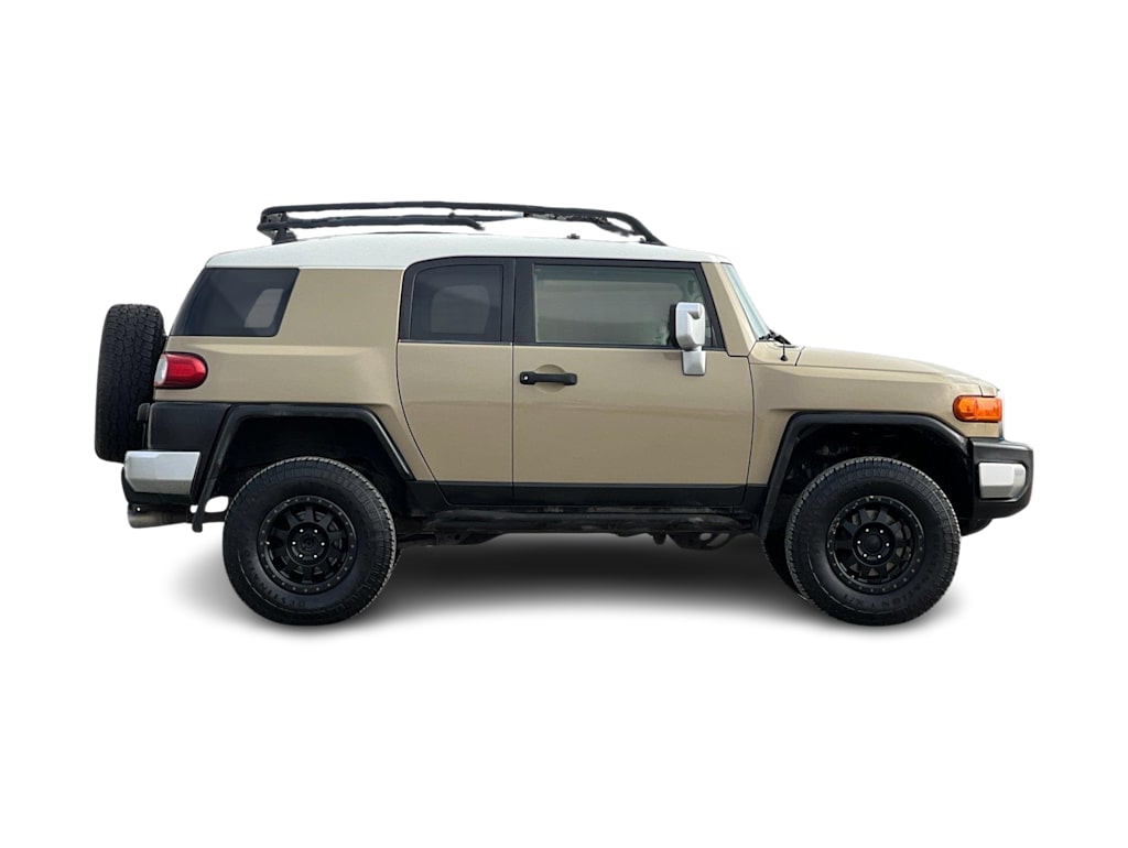 2013 Toyota FJ Cruiser Base 21