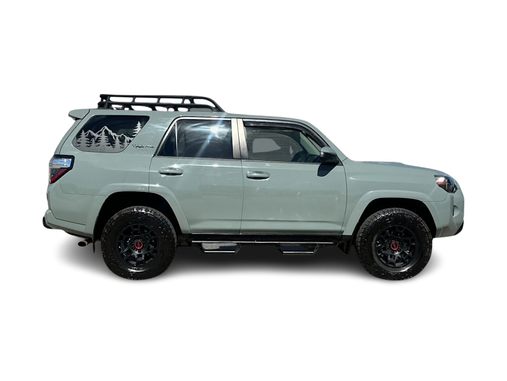 Thumbnail: 2021 Toyota 4Runner - 21