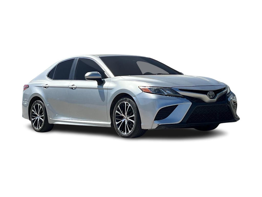 2018 Toyota Camry SE 22