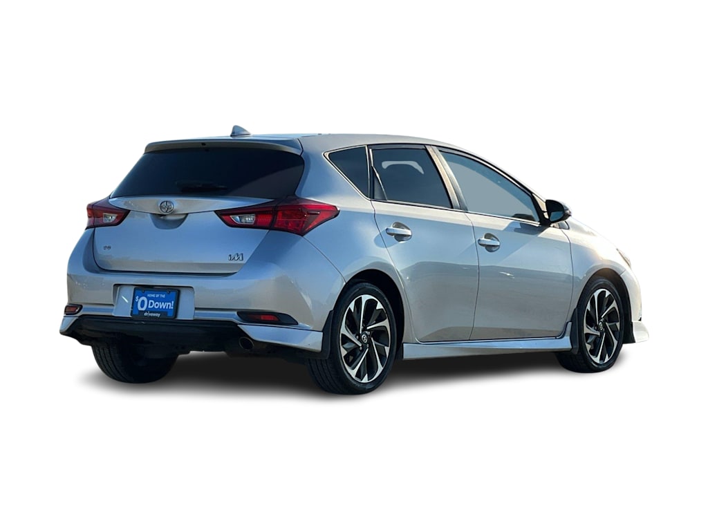 2016 Scion iM  21