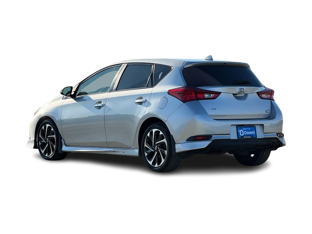 2016 Scion iM  4