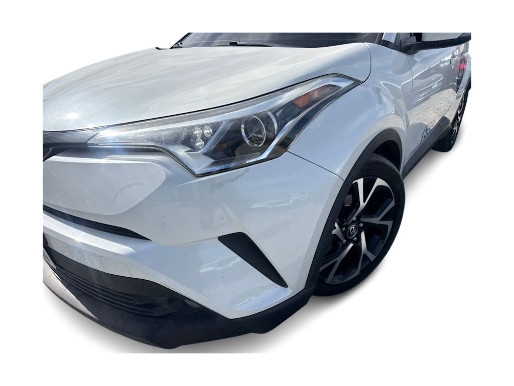 Thumbnail: 2018 Toyota C-HR - 18