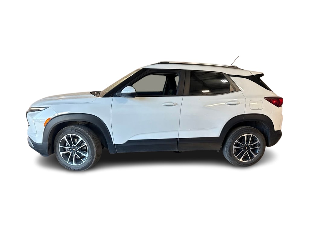 Thumbnail: 2024 Chevrolet TrailBlazer - 3