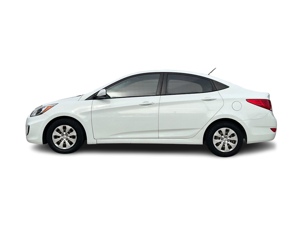 Thumbnail: 2015 Hyundai Accent - 3